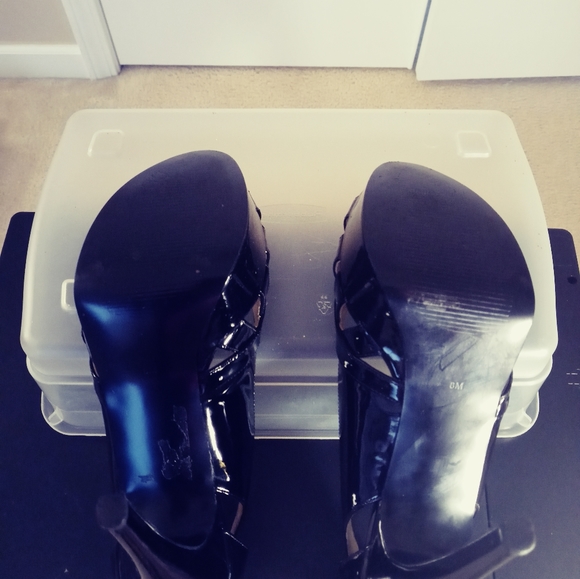 Guess Women's Black Heels - Picture 8 of 13